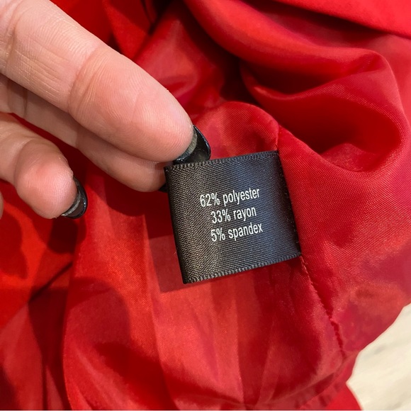 The Limited Red Mini Skirt, Fully Lined, Zipper Closure, Women's US 6 - Picture 10 of 10